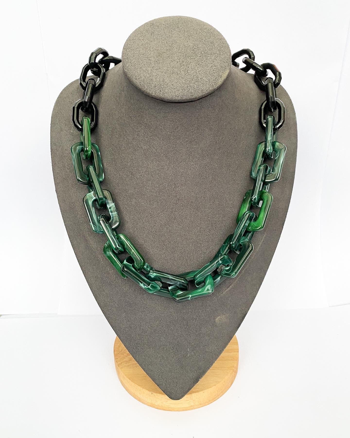 Infinite Colors Necklace -  Green Tortoise Black