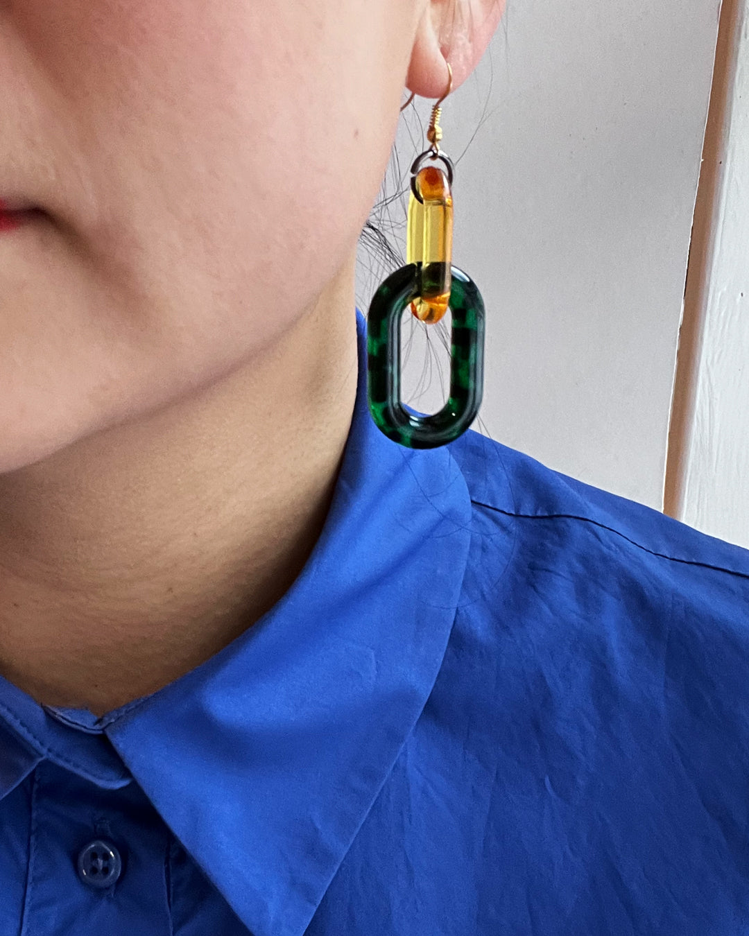 Infinite Colors Yellow Green Tortoise Chain Earrings