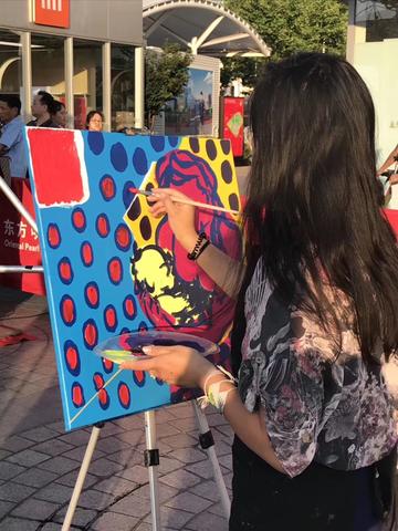 June 14, 2019: Painting at the Shanghai Pearl Tower for World Blood Donation Day