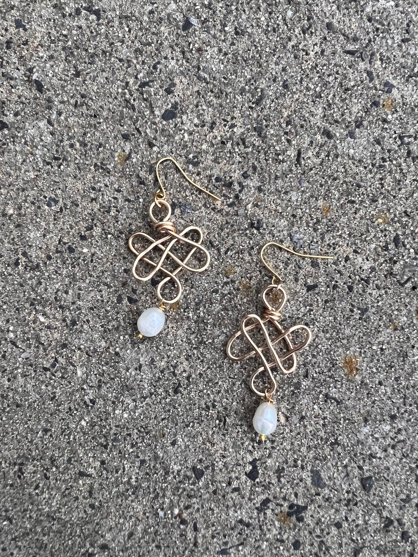 Infinity Knots - Freshwater Pearl Earrings