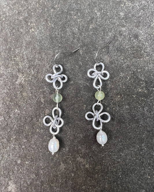 Infinity Knots - Clover Jade Pearl Earrings