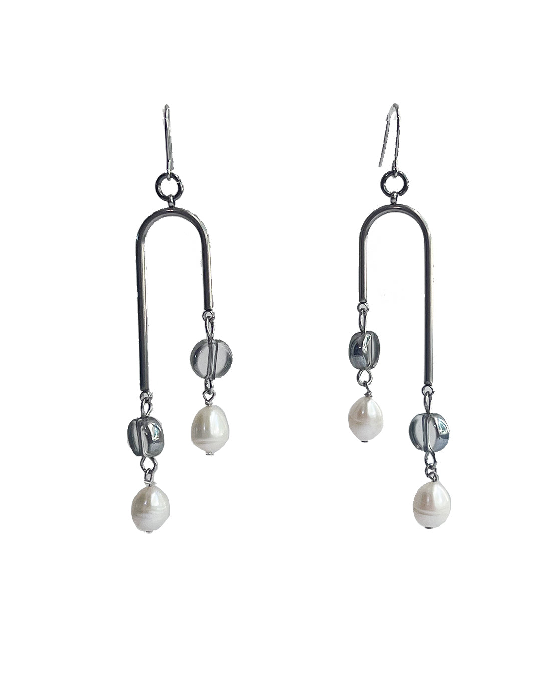 Semifine Pearl Earrings | cukimber designs