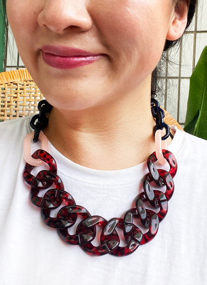 Infinite Colors Ruth Necklace - Red Tortoise Shell Pink Navy