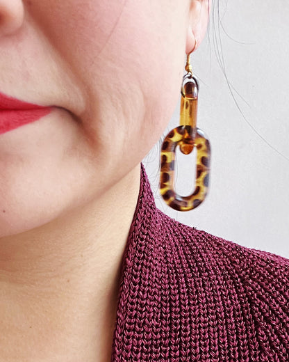 Infinite Colors Brown Tortoise Oval Chain Earrings | cukimber designs