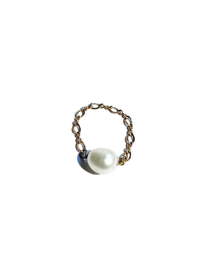 Semifine White Freshwater Pearl Chain Ring | cukimber designs